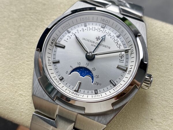 Patek Philippe Overseas 4000V/210A
