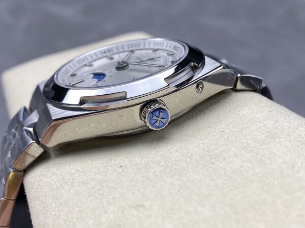 Patek Philippe Overseas 4000V/210A