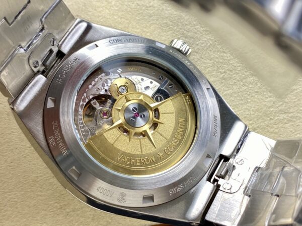 Patek Philippe Overseas 4000V/210A