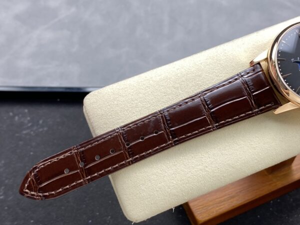 Patek Philippe Overseas 4000V/210A