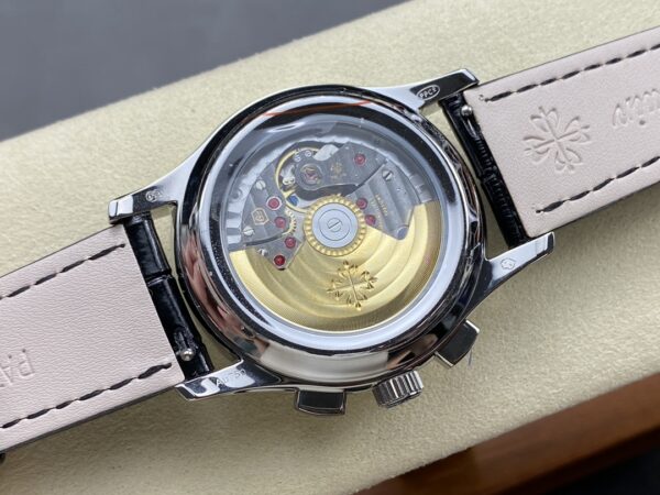 Patek Philippe Nautilus 5905R-010