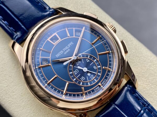 Patek Philippe Nautilus 5905R-010