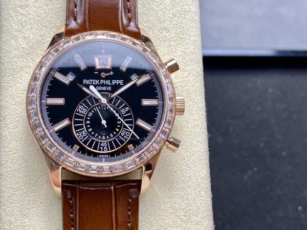 Patek Philippe Nautilus 5905R-010