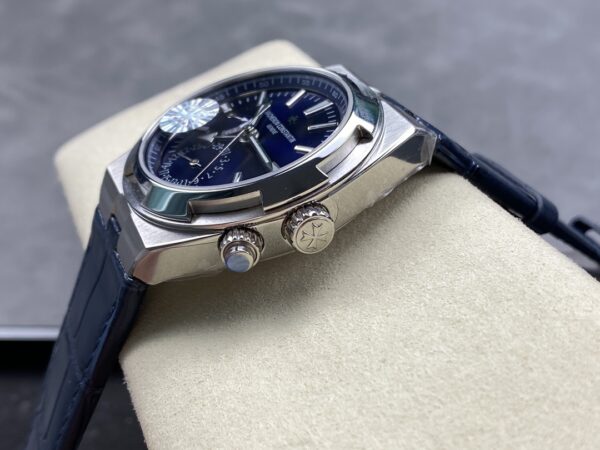 Vacheron Constantin Overseas 7920V/210A