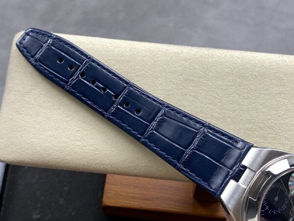 Vacheron Constantin Overseas 7920V/210A