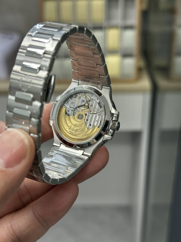 Patek Philippe Nautilus 7118 White