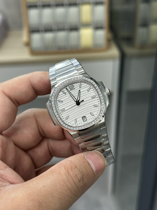 Patek Philippe Nautilus 7118 White