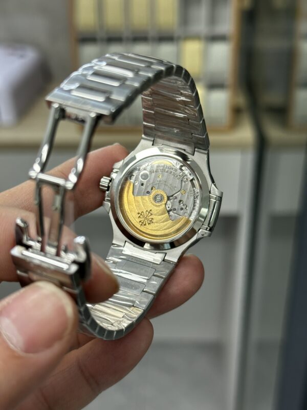 Patek Philippe Nautilus 7118 White