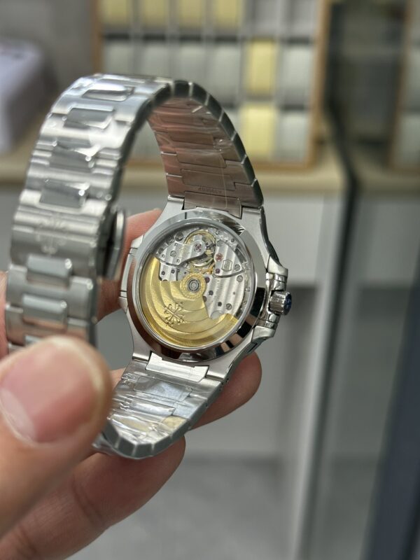 Patek Philippe Nautilus 7118 Gray