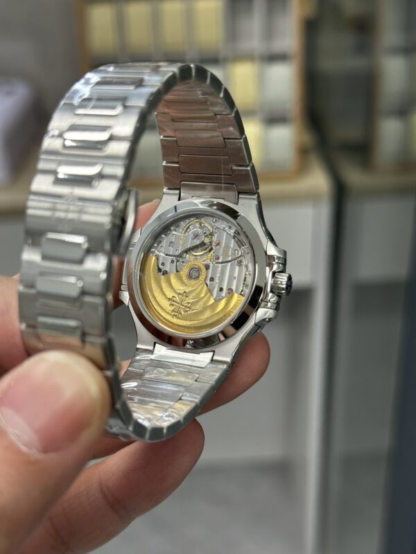 Patek Philippe Nautilus 7118 Gray