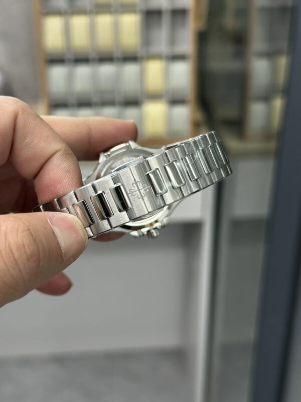 Patek Philippe Nautilus 7118 Gray