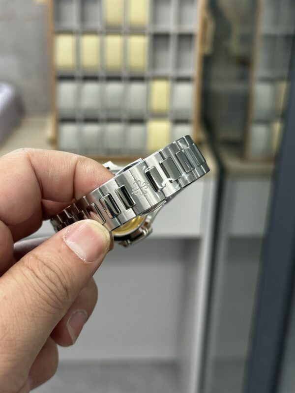 Patek Philippe Nautilus 7118 Blue