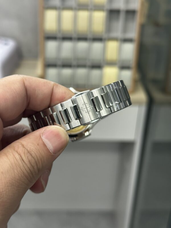 Patek Philippe Nautilus 7118 Blue