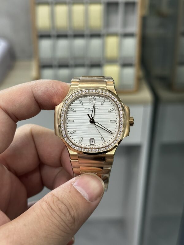 Patek Philippe Nautilus 7118 White
