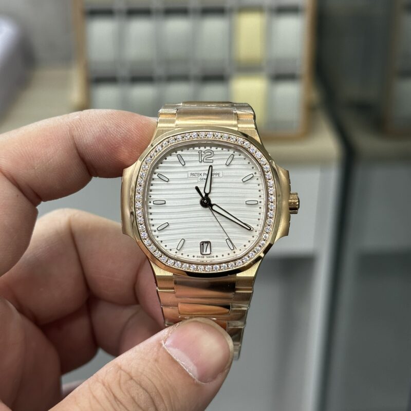 Patek Philippe Nautilus 7118 White