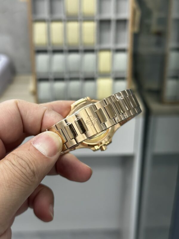 Patek Philippe Nautilus 7118 White