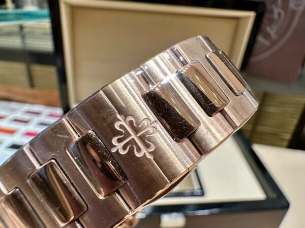 Patek Philippe Nautilus 7118/1300R