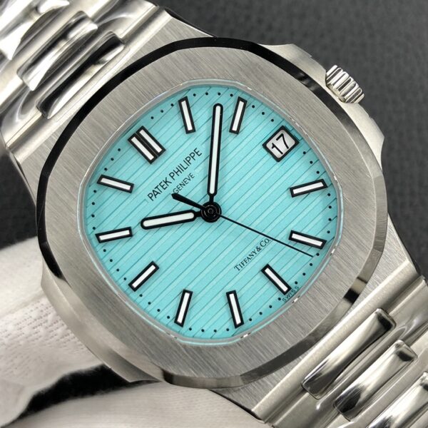 a1739627852021_2814.jpg Patek Philippe Nautilus 5711 Tiffany Blue