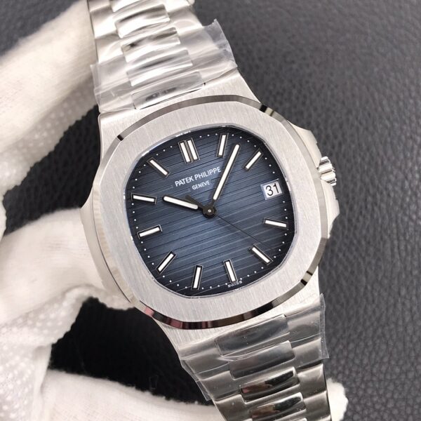 Patek Philippe Nautilus 5711 Blue