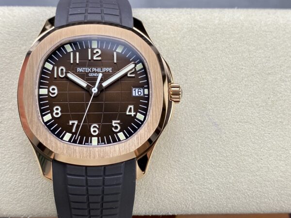 Patek Philippe Aquanaut 5167 Red