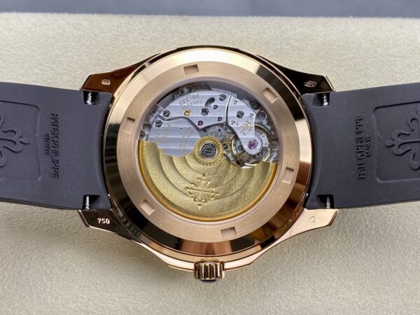 Patek Philippe Aquanaut 5167 Red