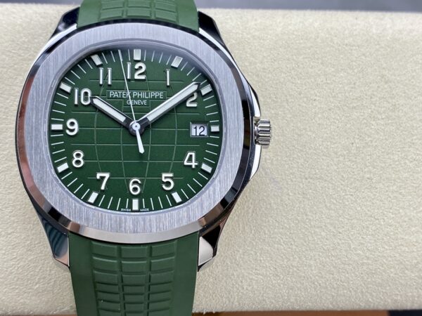 Patek Philippe Aquanaut 5168 Red