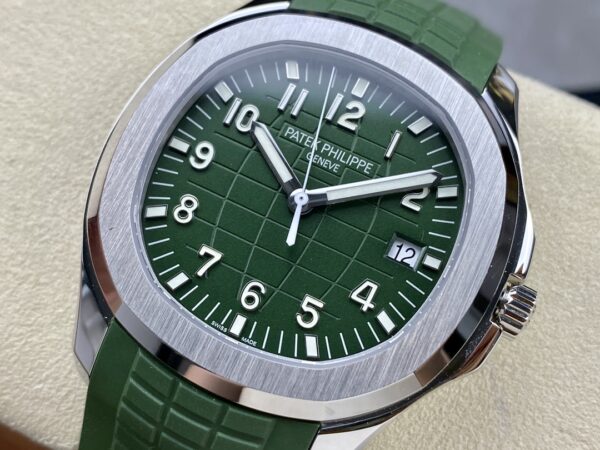 Patek Philippe Aquanaut 5168 Red