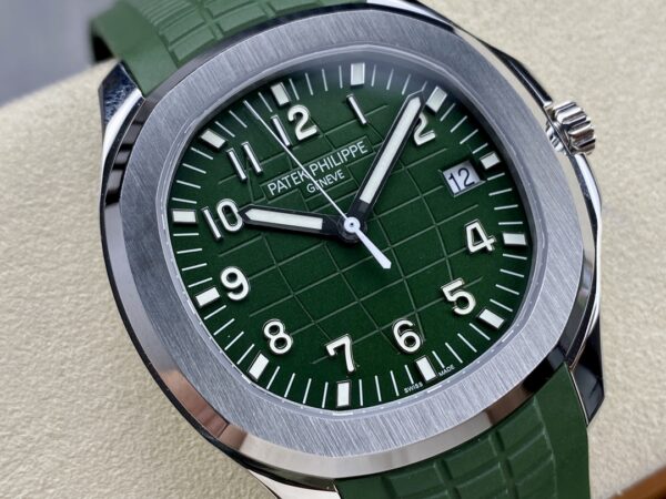 Patek Philippe Aquanaut 5168 Red