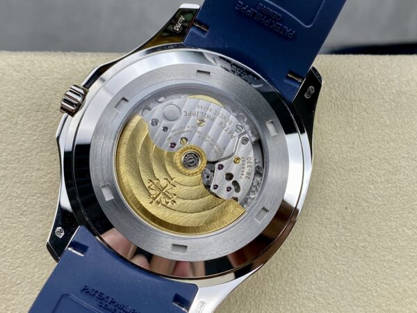 a1739629848234_7612-2.jpg Patek Philippe Aquanaut 5168 Red