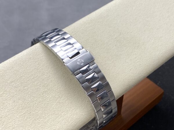 Patek Philippe Nautilus 5726 Black