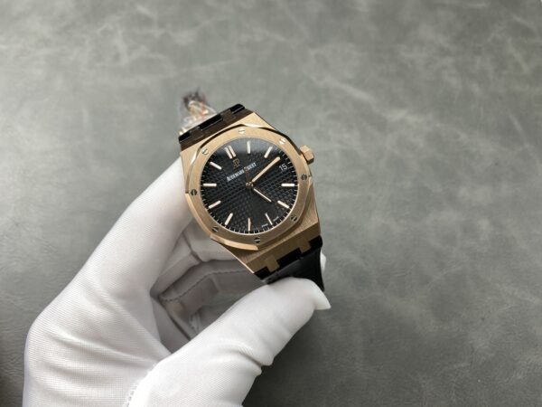 Audemars Piguet Royal Oak 15500 Red