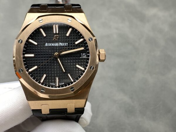 Audemars Piguet Royal Oak 15500 Red