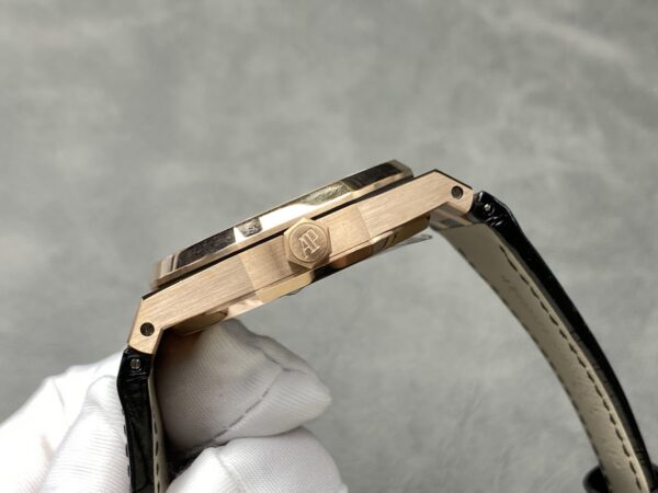 Audemars Piguet Royal Oak 15500 Red