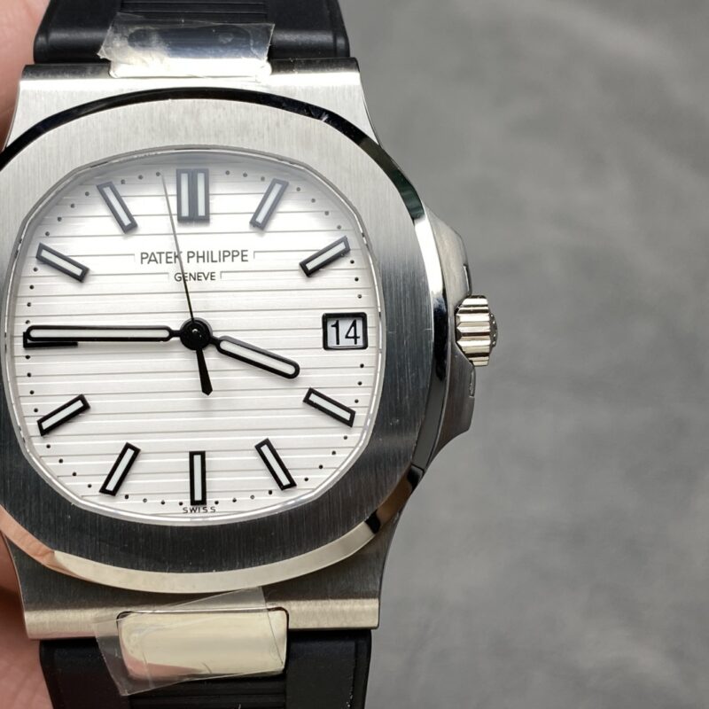 Patek Philippe Nautilus 5711 Silver