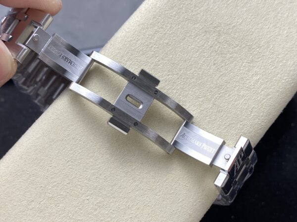 Audemars Piguet Royal Oak 263310R Blue