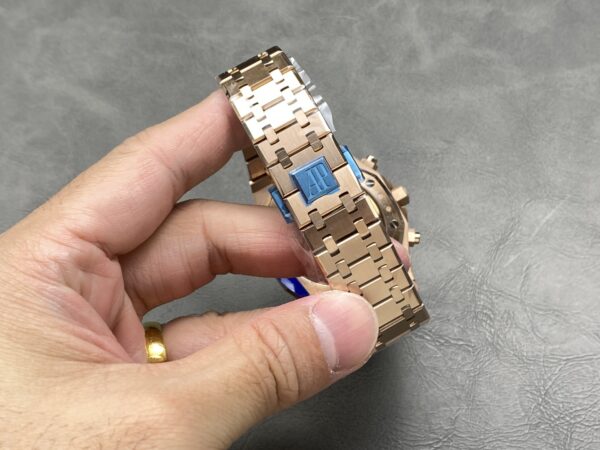 Audemars Piguet Watch 26240