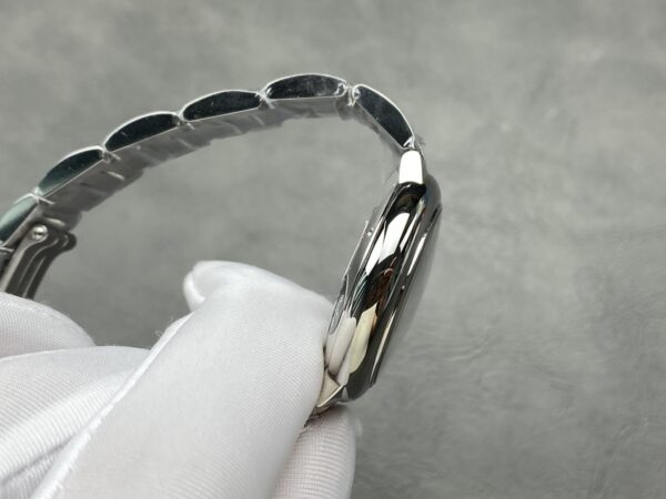 Cartier Ballon Bleu (BALLON BLEU) Ice Blue