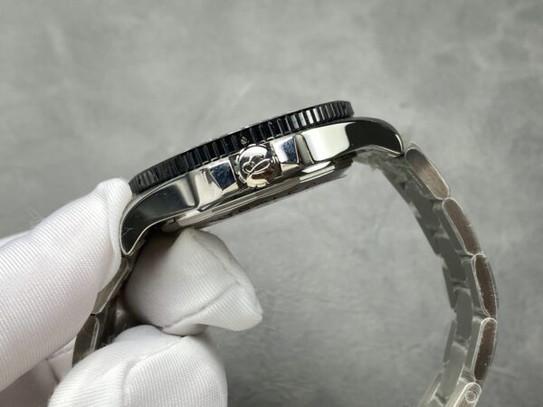 Breitling Watch 1000 Blue
