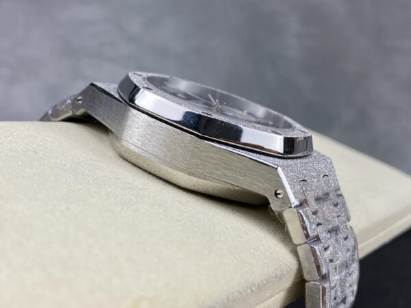 Audemars Piguet Royal Oak 26240 Blue