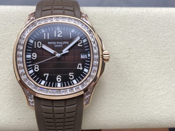 Patek Philippe Aquanaut 5167/300G White
