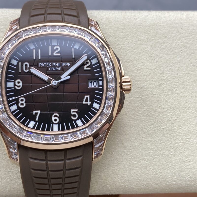 Patek Philippe Aquanaut 5167/300G White
