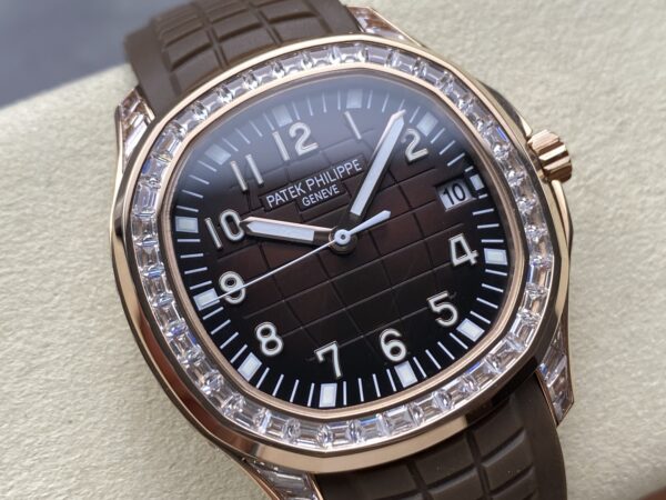 Patek Philippe Aquanaut 5167/300G White