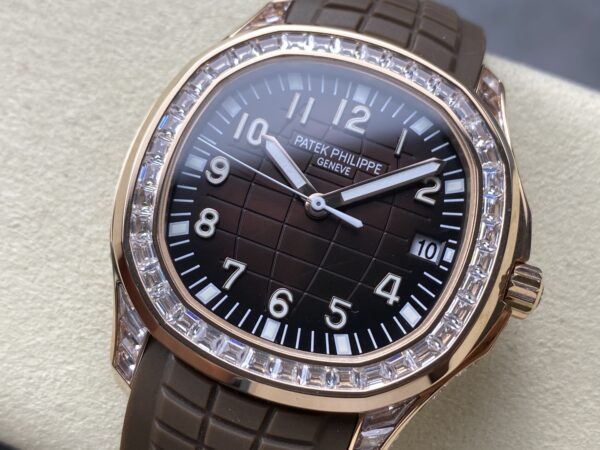 Patek Philippe Aquanaut 5167/300G White