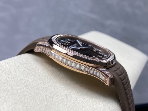 Patek Philippe Aquanaut 5167/300G White
