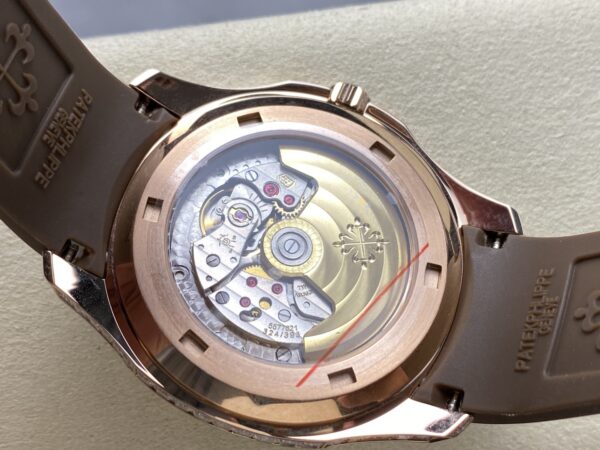 Patek Philippe Aquanaut 5167/300G White