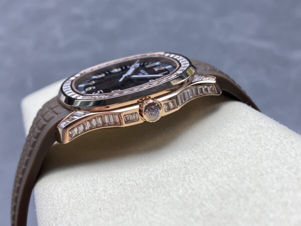 Patek Philippe Aquanaut 5167/300G White