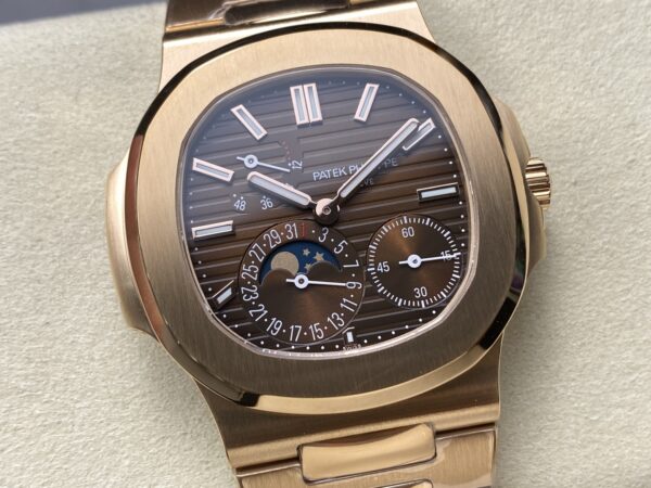 Patek Philippe Nautilus 21600 Blue