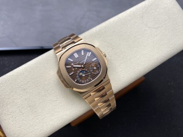 Patek Philippe Nautilus 21600 Blue