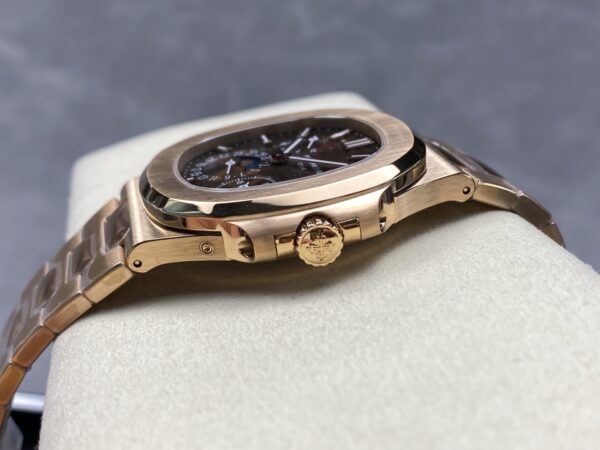 Patek Philippe Nautilus 21600 Blue
