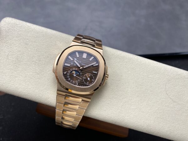 Patek Philippe Nautilus 21600 Blue